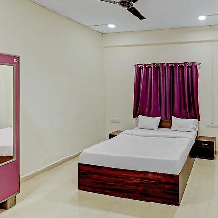 Amba Executive An Apartment Hotel Mundhva Dış mekan fotoğraf