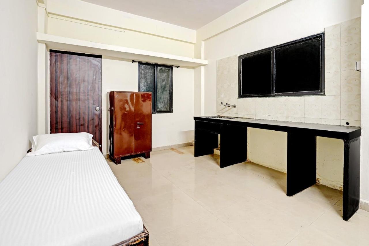 Amba Executive An Apartment Hotel Mundhva Dış mekan fotoğraf