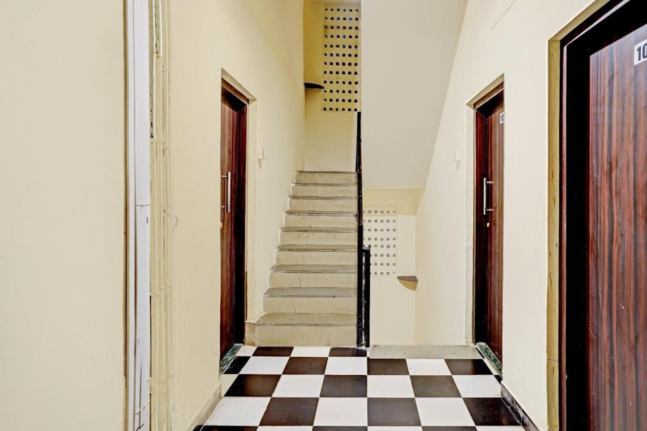 Amba Executive An Apartment Hotel Mundhva Dış mekan fotoğraf