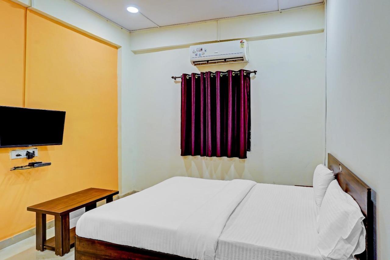 Amba Executive An Apartment Hotel Mundhva Dış mekan fotoğraf