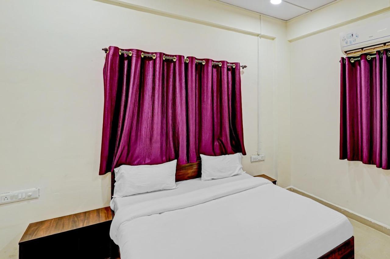 Amba Executive An Apartment Hotel Mundhva Dış mekan fotoğraf